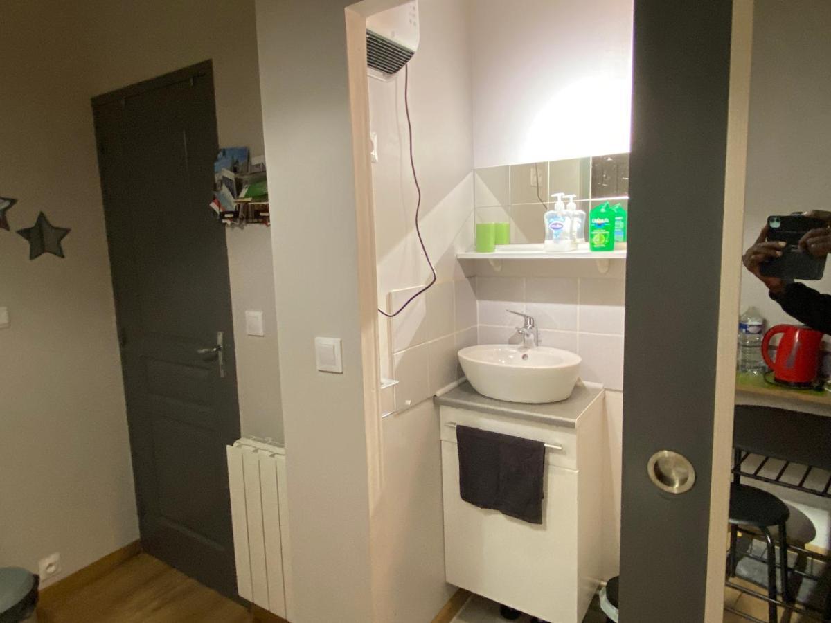 Sympathique Logement En Rez-De-Chausse, De 21M 2 Бове Екстериор снимка